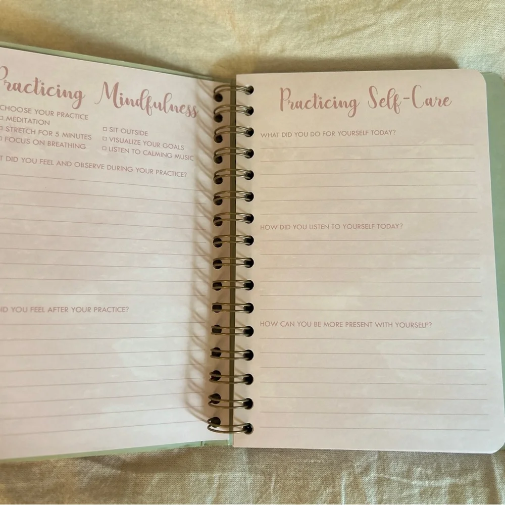 “Enjoy Your Now” Guided Mindfulness Journal - Picture 2 of 3